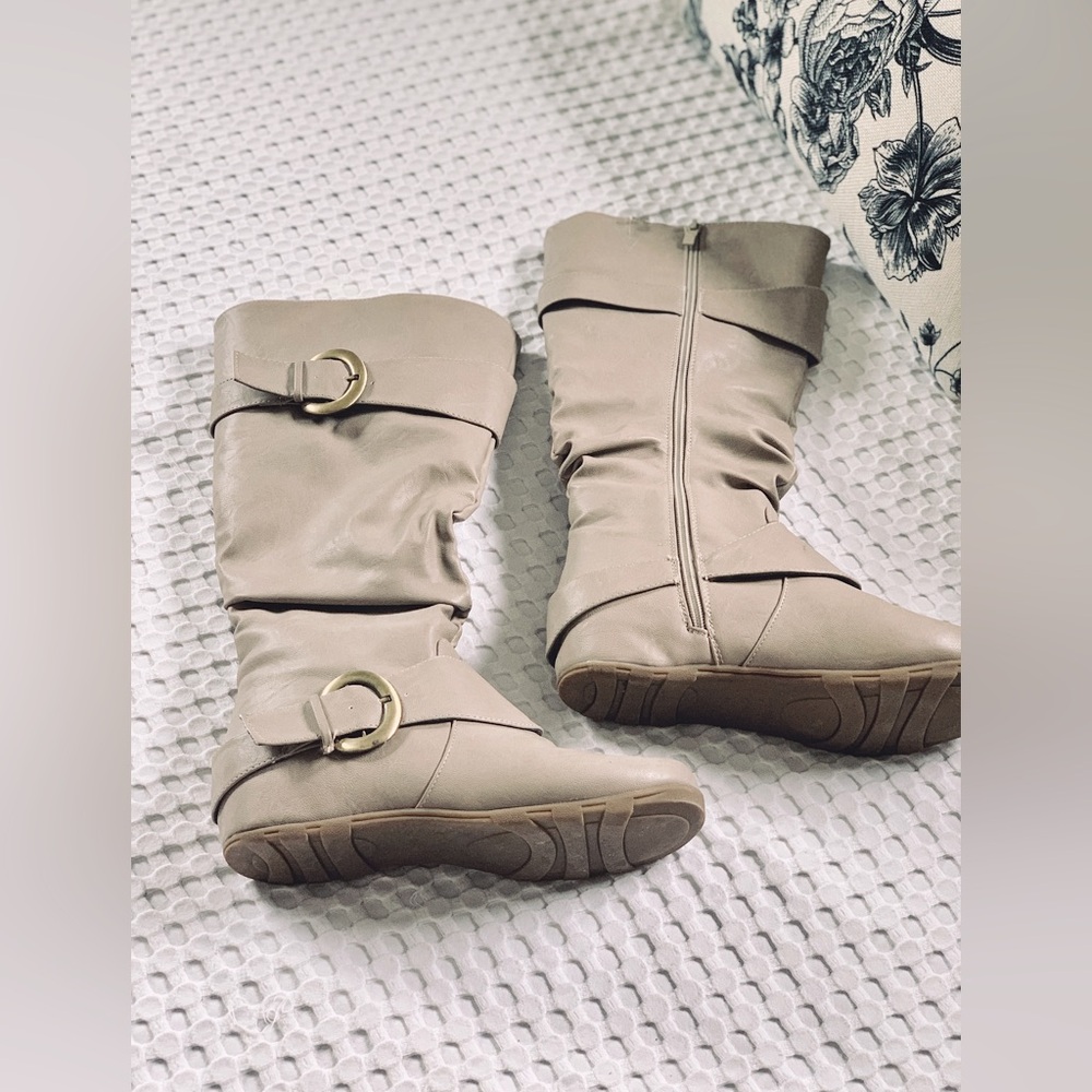 Journee faux leather wide calf, slouchy boots, cream, women’s 8.5